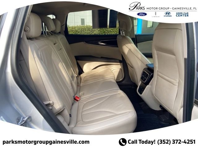 Used 2017 Lincoln MKX Reserve FWD image 15