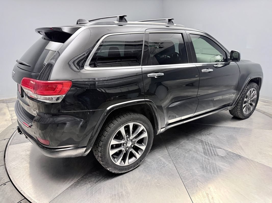 Used 2018 Jeep Grand Cherokee Overland AWD/4WD image 5