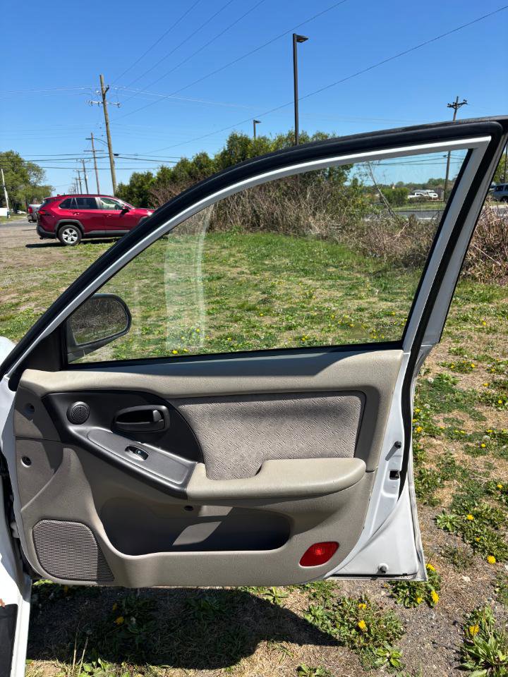Used 2006 Hyundai Elantra GLS image 25