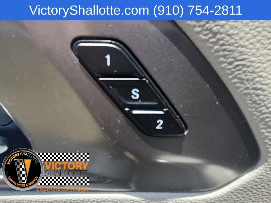 Certified 2024 Chrysler Pacifica Limited FWD image 21