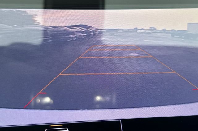 Used 2022 Chevrolet Malibu LT image 21