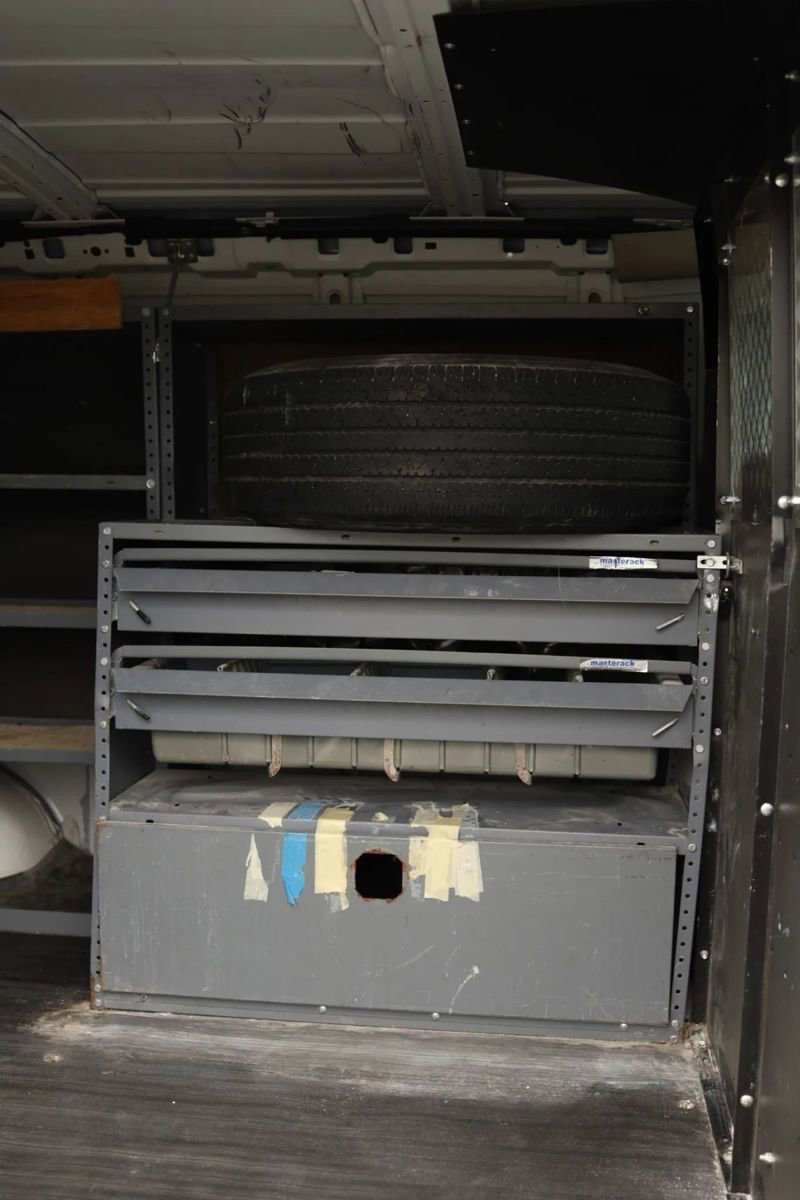 Used 2013 Chevrolet Express 2500 image 36