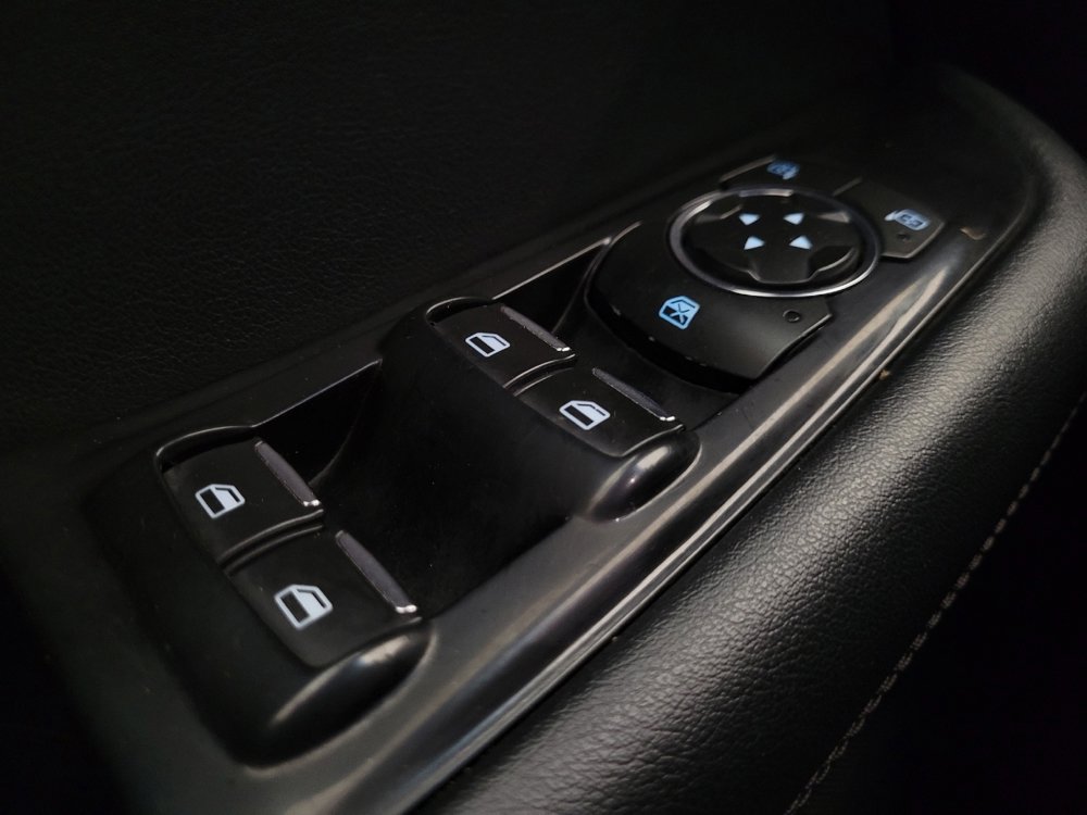 Used 2019 Ford Edge SEL w/ Equipment Group 201A image 27