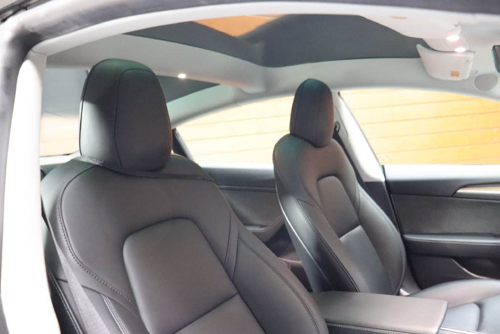 Used 2023 Tesla Model 3 Standard Range RWD image 32