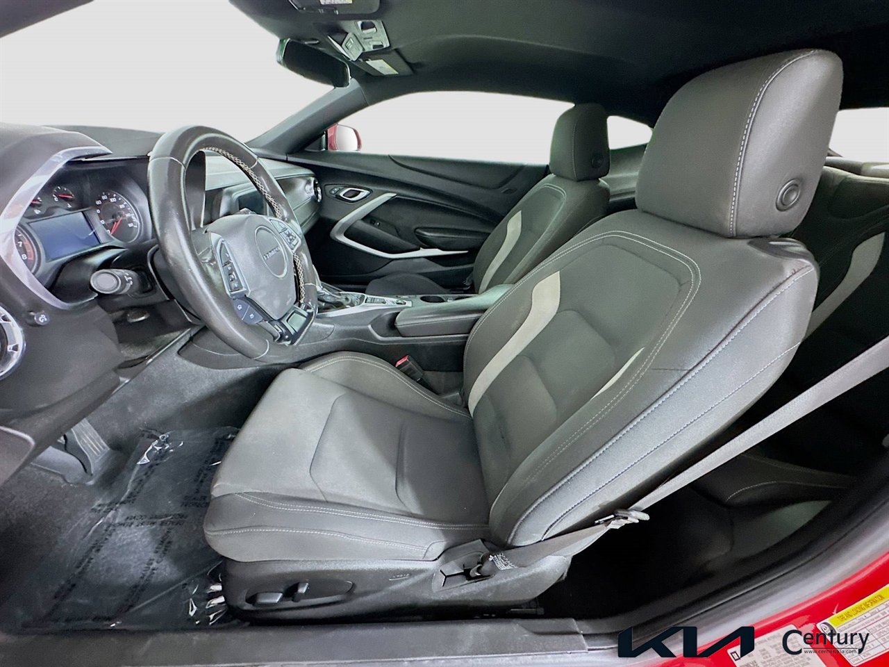 Used 2019 Chevrolet Camaro LT image 18