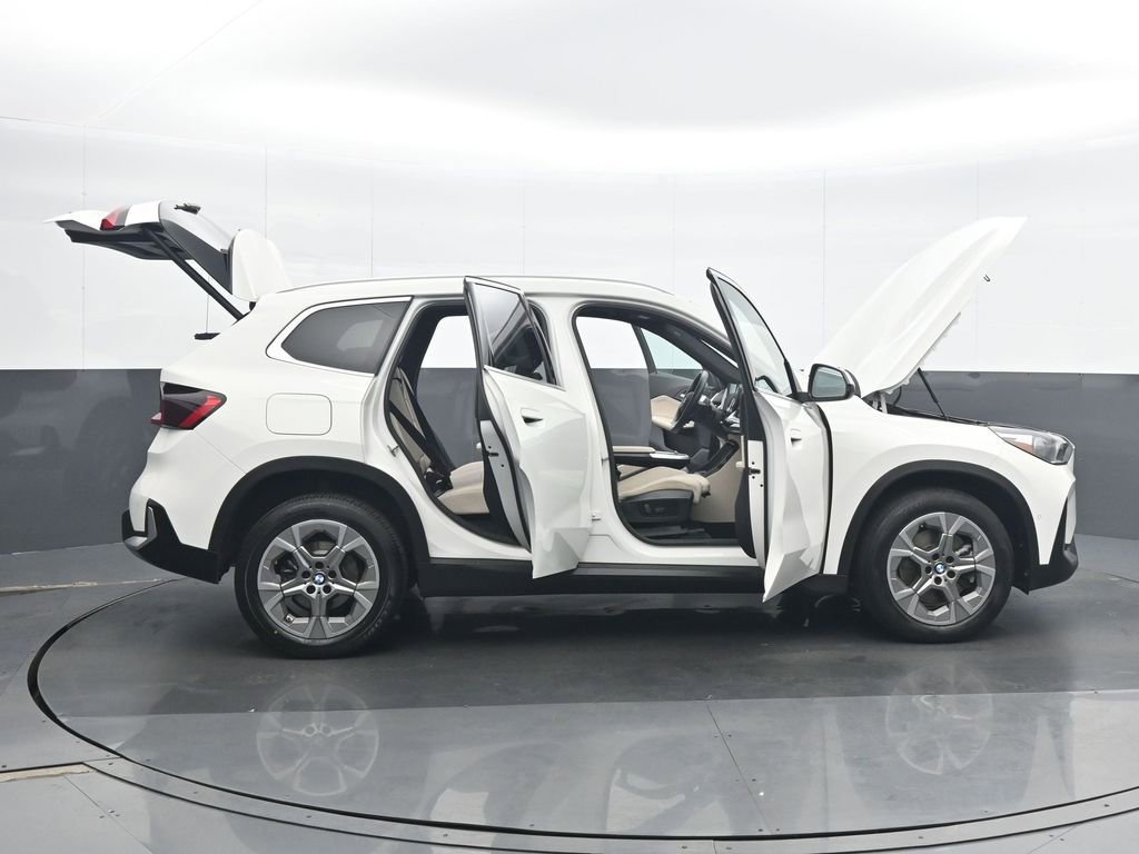 Used 2023 BMW X1 xDrive28i w/ Convenience Package AWD/4WD image 36