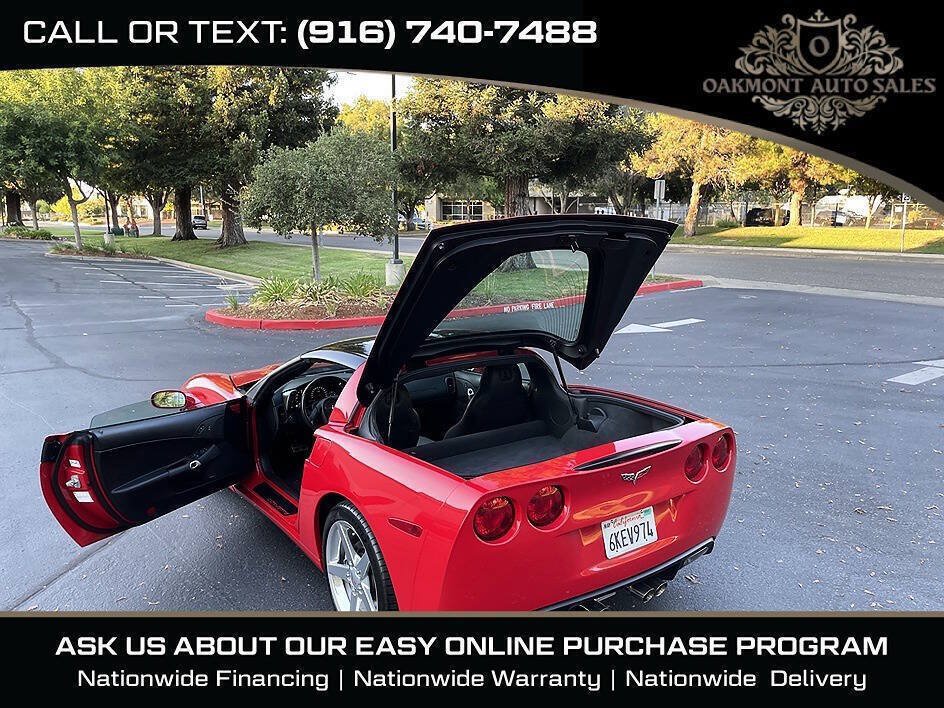 Used 2005 Chevrolet Corvette Coupe w/ Preferred Equipment Group RWD image 14