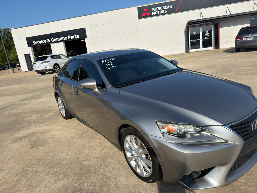 Used 2015 Lexus IS 250 RWD image 3