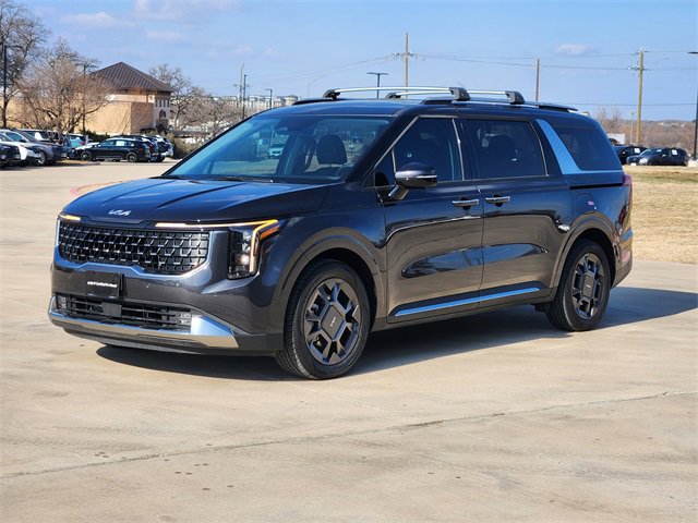 Certified 2025 Kia Carnival SX image 3