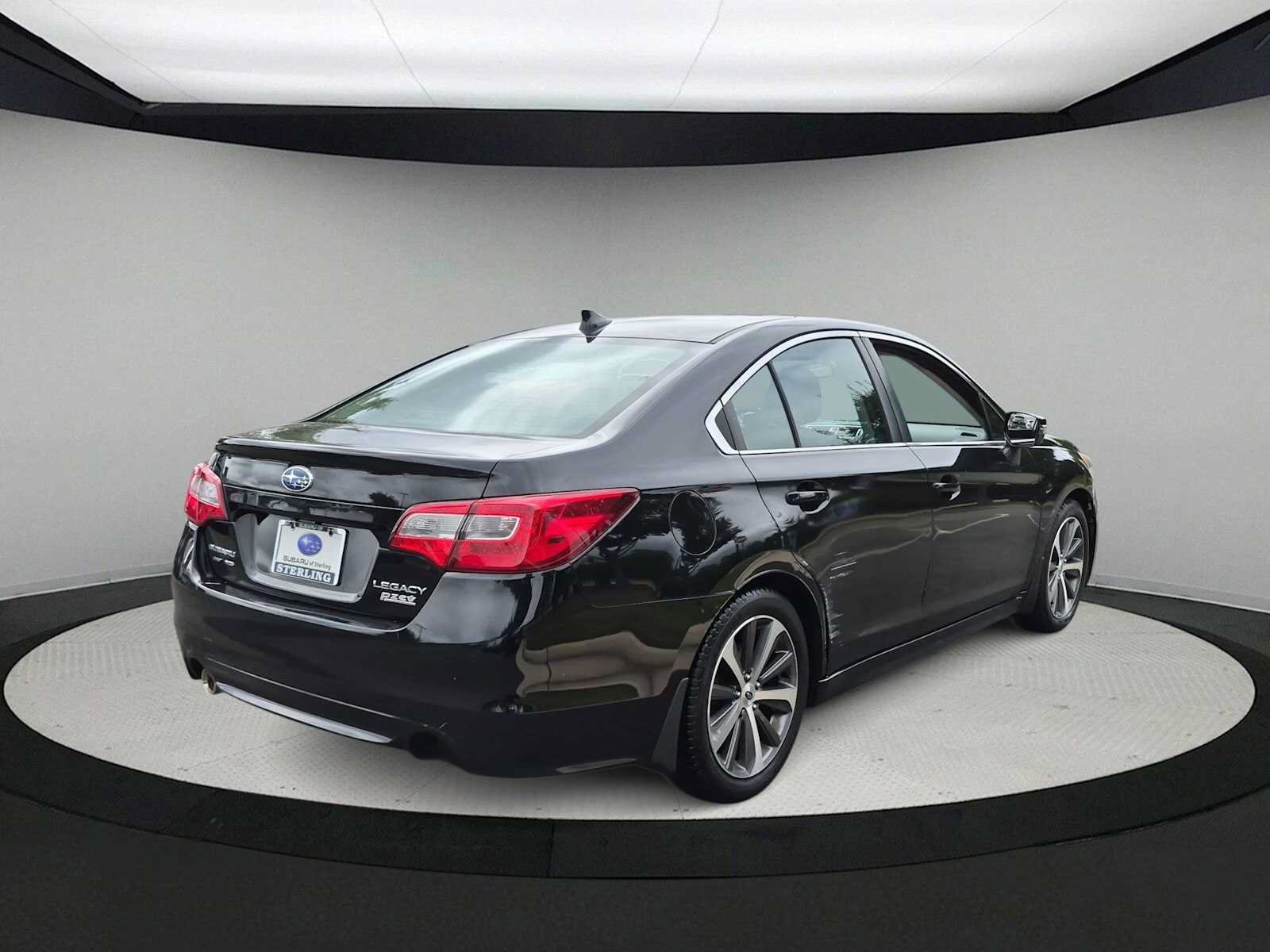 Used 2016 Subaru Legacy 2.5i Limited AWD/4WD image 4