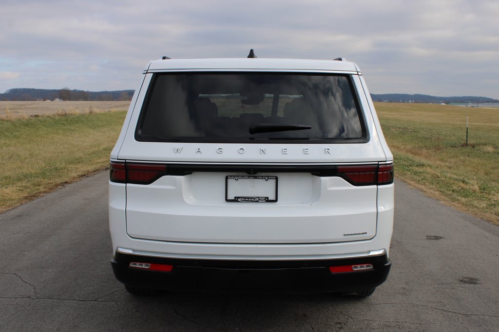 Used 2024 Jeep Wagoneer L Series II w/ Flexible Seating Group image 6