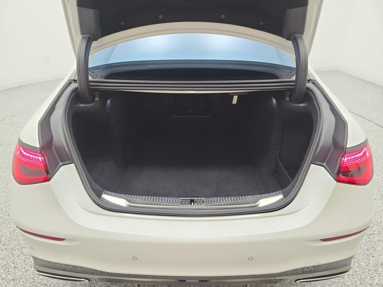 Used 2025 Mercedes-Benz S 580 4MATIC Sedan image 18