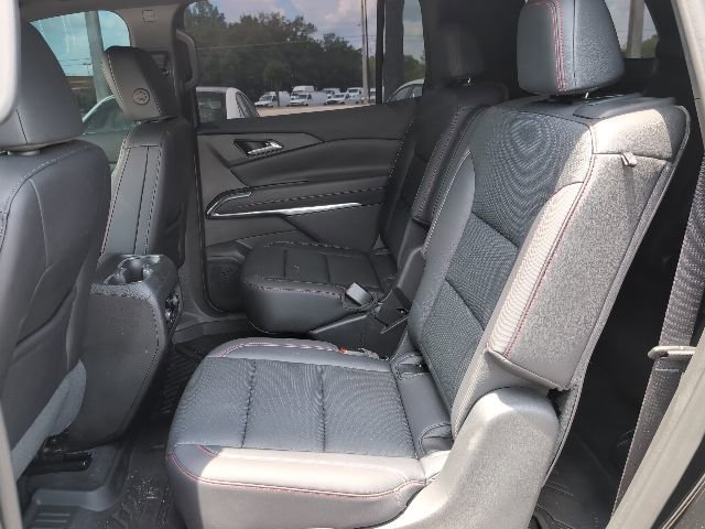 Used 2025 Chevrolet Traverse Z71 w/ Driver Confidence Package AWD/4WD image 23