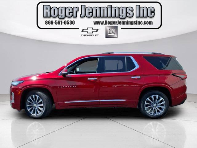 Used 2023 Chevrolet Traverse Premier image 2