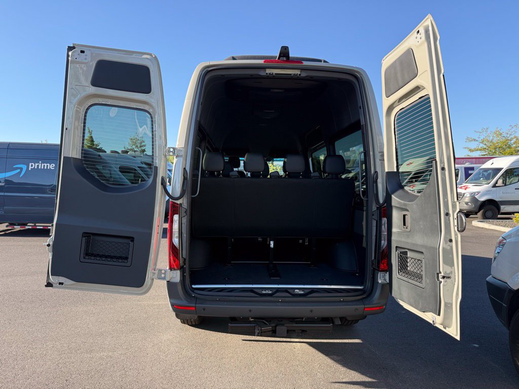 New 2025 Mercedes-Benz Sprinter 2500 image 7