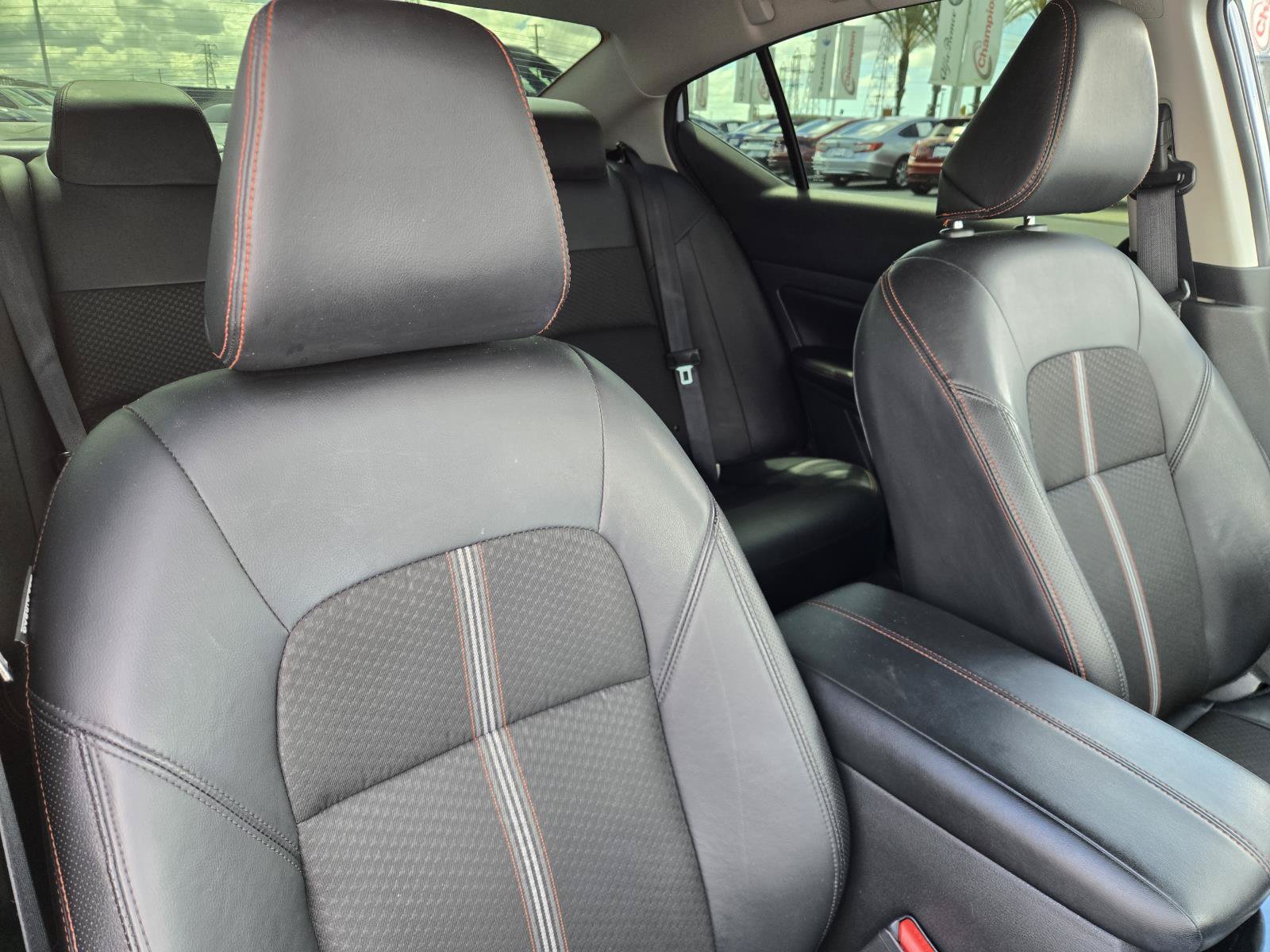 Used 2025 Nissan Altima 2.5 SR FWD image 33