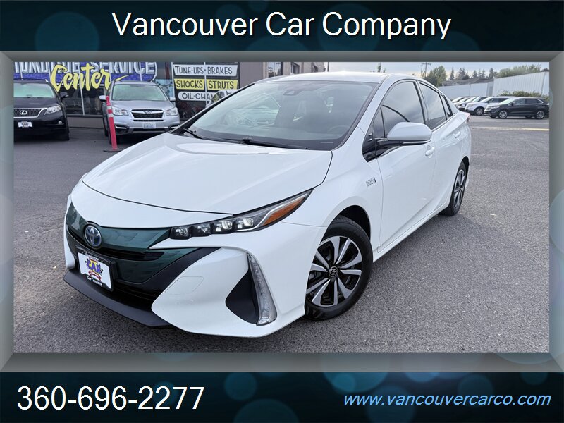 Used 2018 Toyota Prius Prime Plus FWD image 4