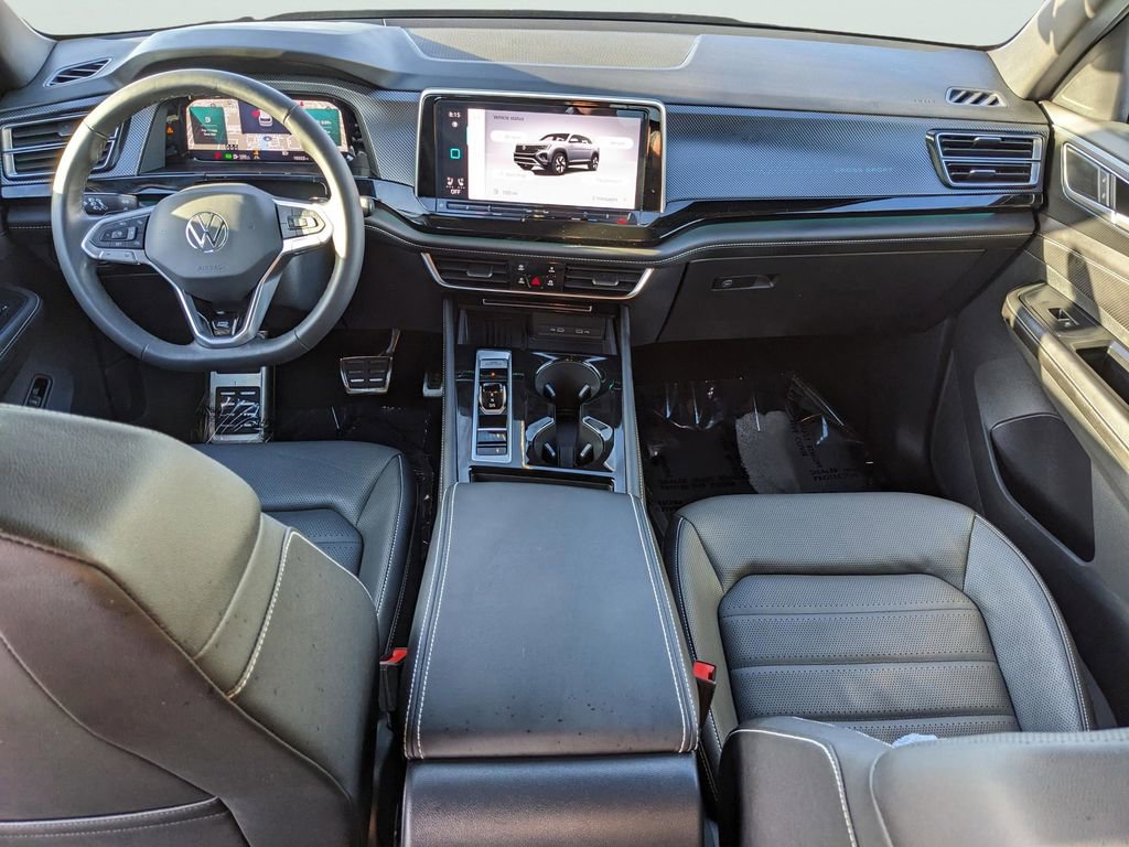 Certified 2025 Volkswagen Atlas Cross Sport SEL R-Line AWD/4WD image 11