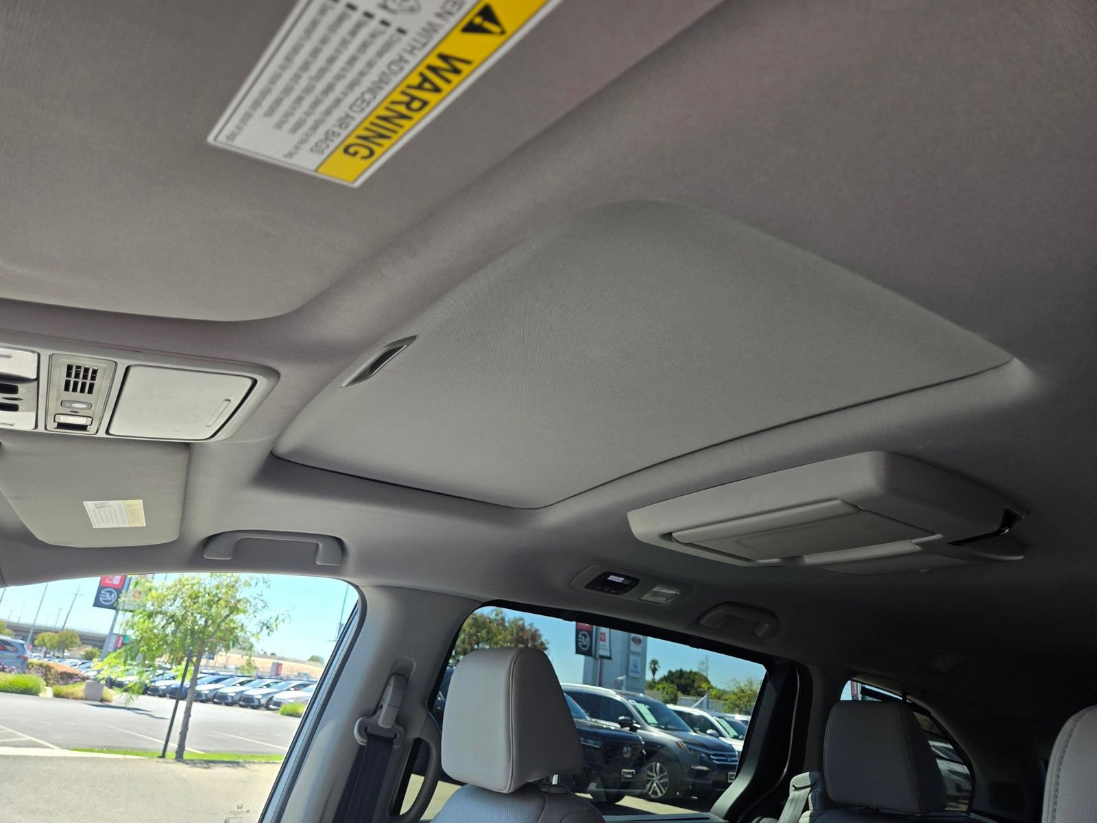 Used 2020 Honda Odyssey Elite image 14