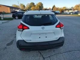 Used 2020 Nissan Kicks SV FWD image 7