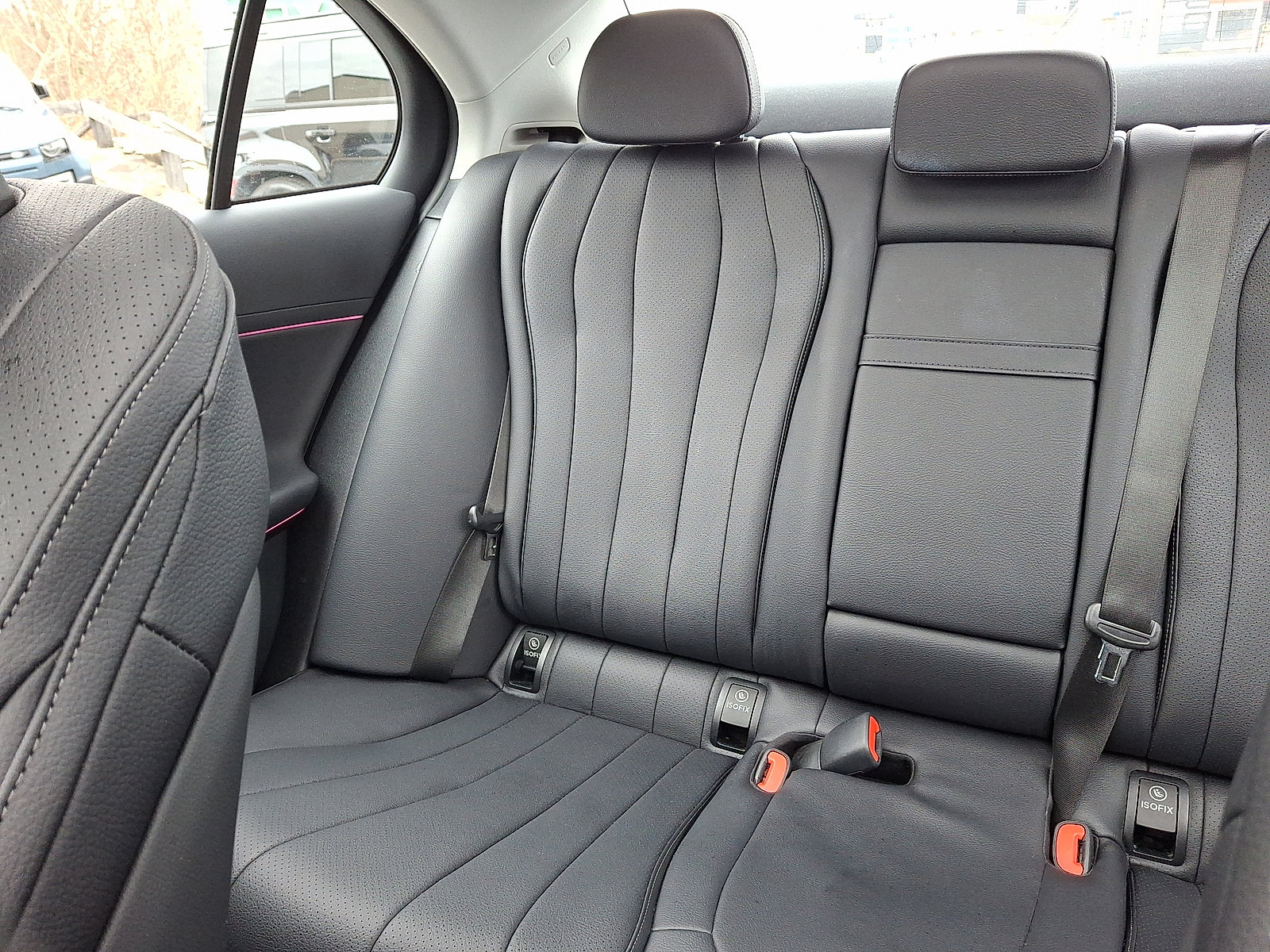 Used 2024 Mercedes-Benz E 350 4MATIC Sedan image 15