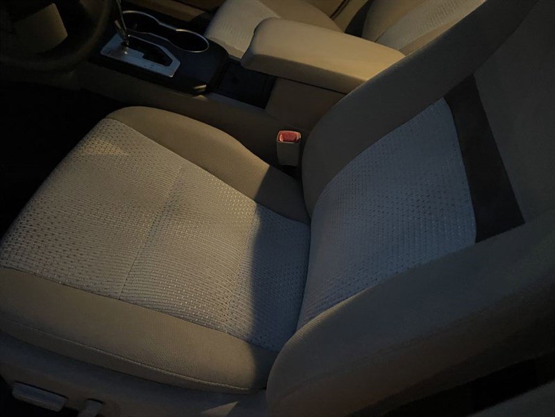 Used 2012 Toyota Camry LE image 10
