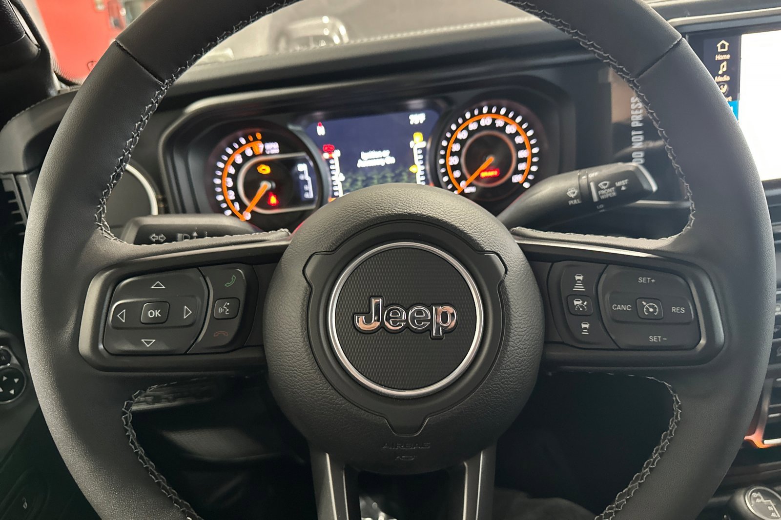 New 2025 Jeep Gladiator Sport image 23