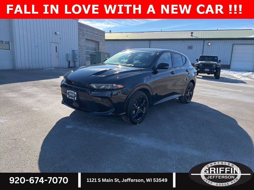 Used 2024 Dodge Hornet R/T Plus w/ R/T Blacktop Package image 2