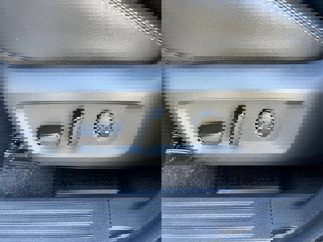 Certified 2023 Nissan Rogue SL w/ SL Premium Package image 22