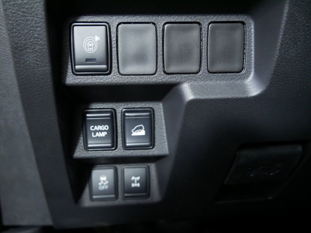 New 2025 Nissan Frontier PRO-4X image 25