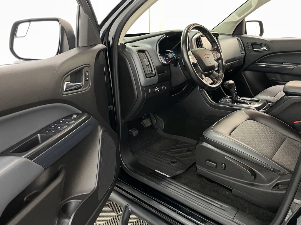 Used 2016 Chevrolet Colorado Z71 AWD/4WD image 21