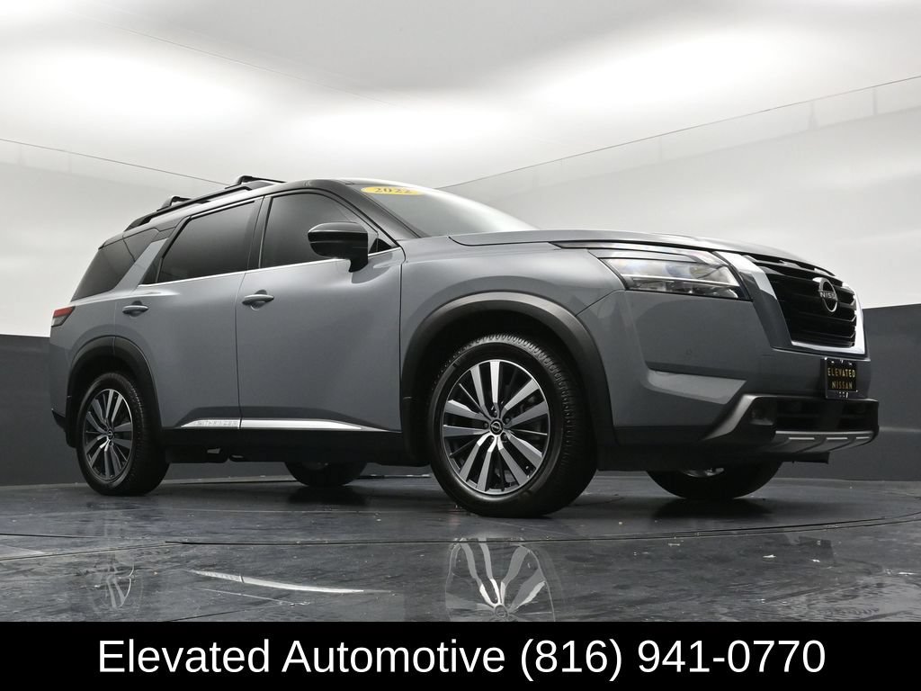 Used 2022 Nissan Pathfinder Platinum w/ Cargo Package AWD/4WD image 33