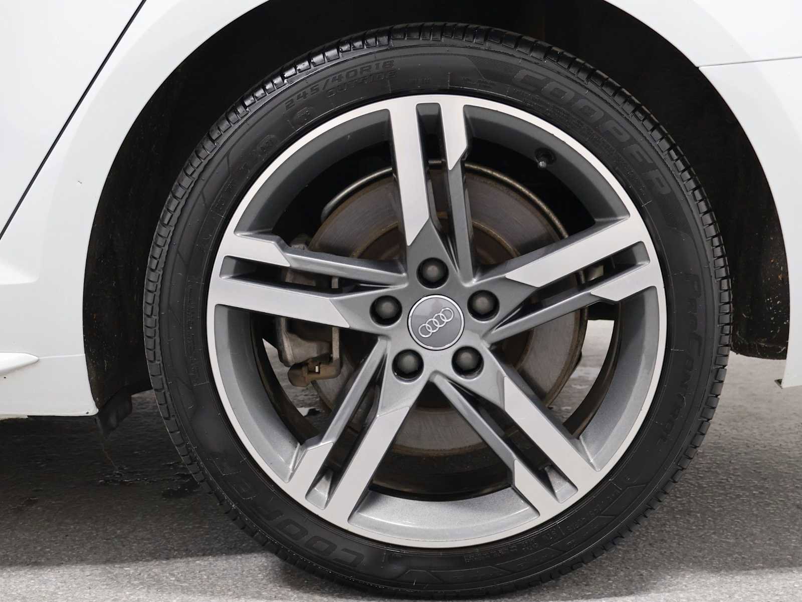 Used 2018 Audi A4 2.0T Premium Plus w/ Premium Plus Package AWD/4WD image 35