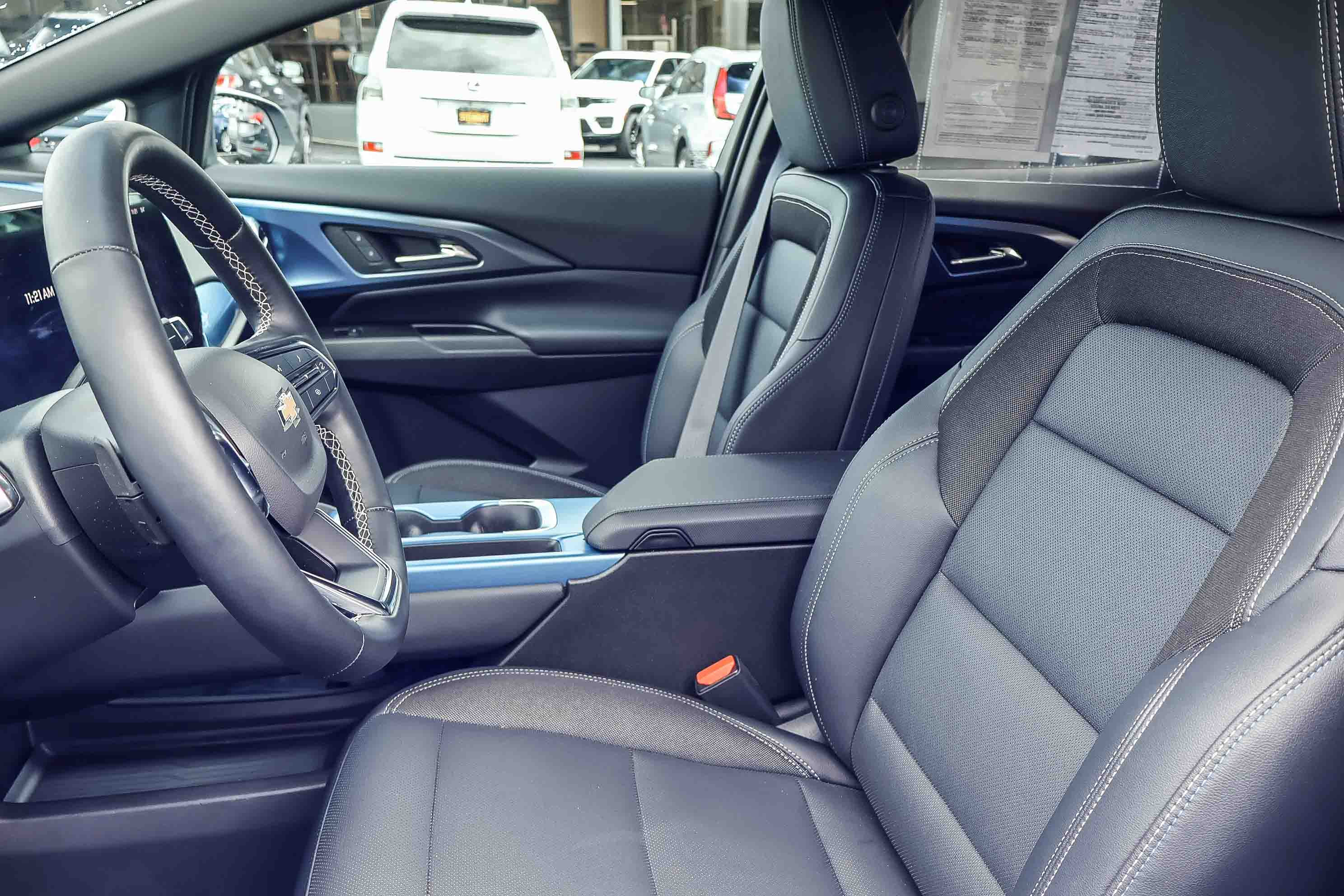 Used 2024 Chevrolet Equinox EV LT w/ LPO, Active Package image 15