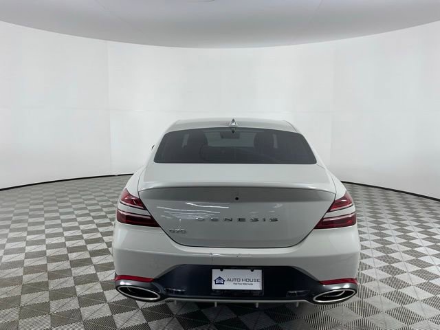 Used 2025 Genesis G70 2.5T image 6
