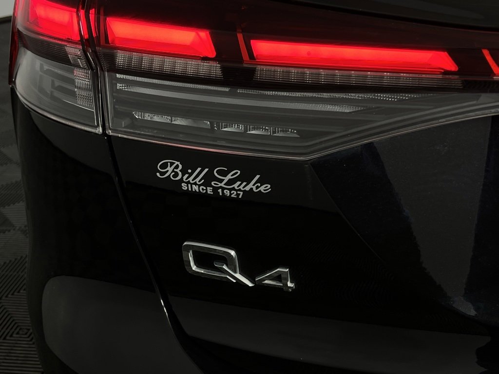 Used 2023 Audi Q4 e-tron Prestige image 12