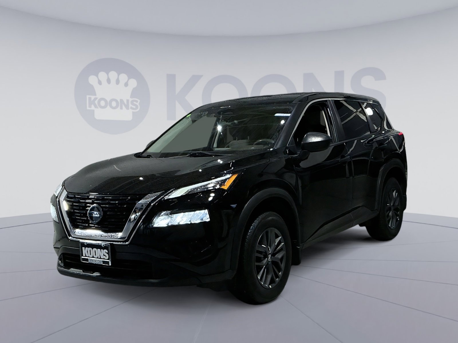 Used 2021 Nissan Rogue S image 1