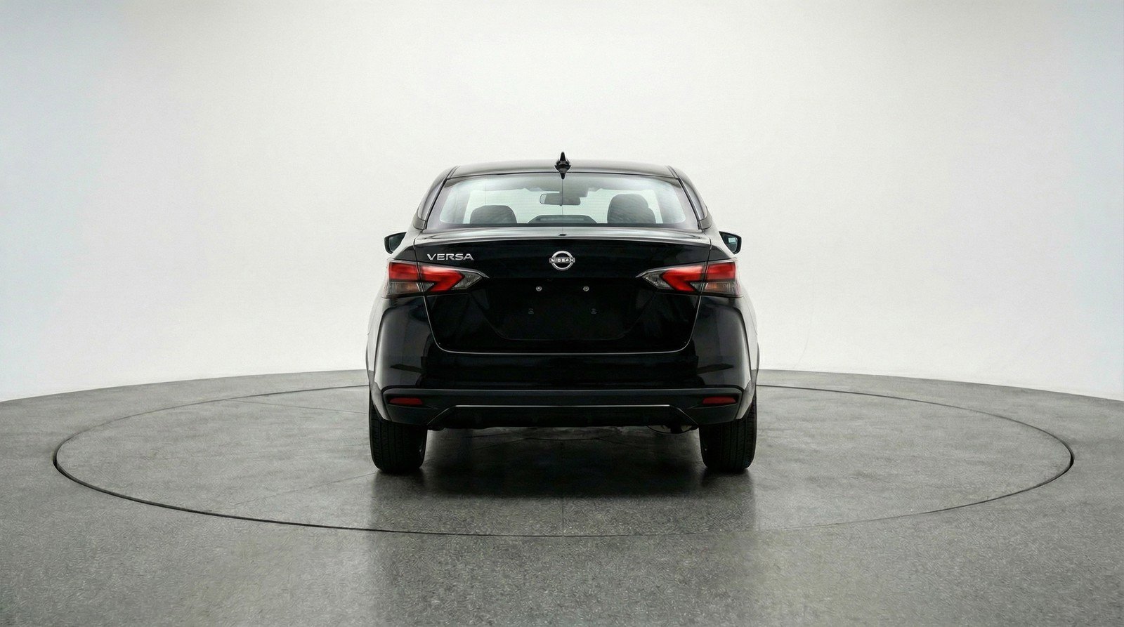 Used 2025 Nissan Versa SV image 7