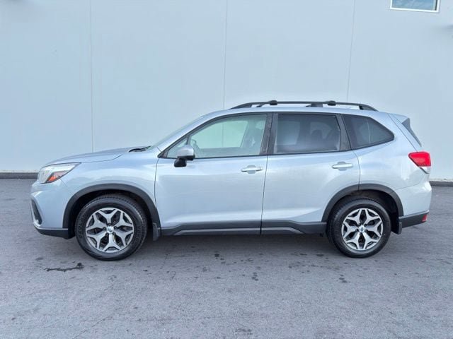Used 2021 Subaru Forester Premium AWD/4WD image 10