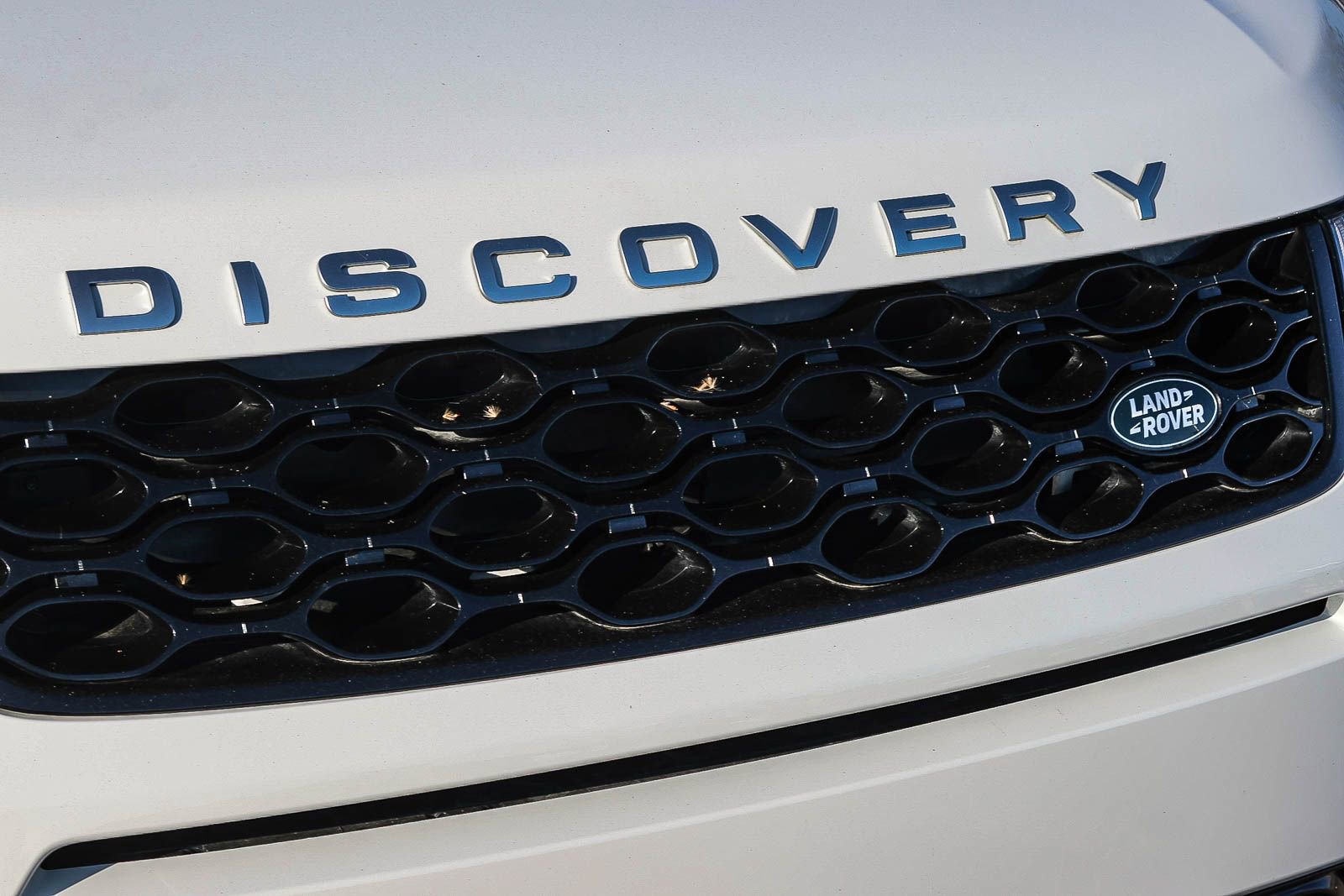 Used 2025 Land Rover Discovery Sport S image 16