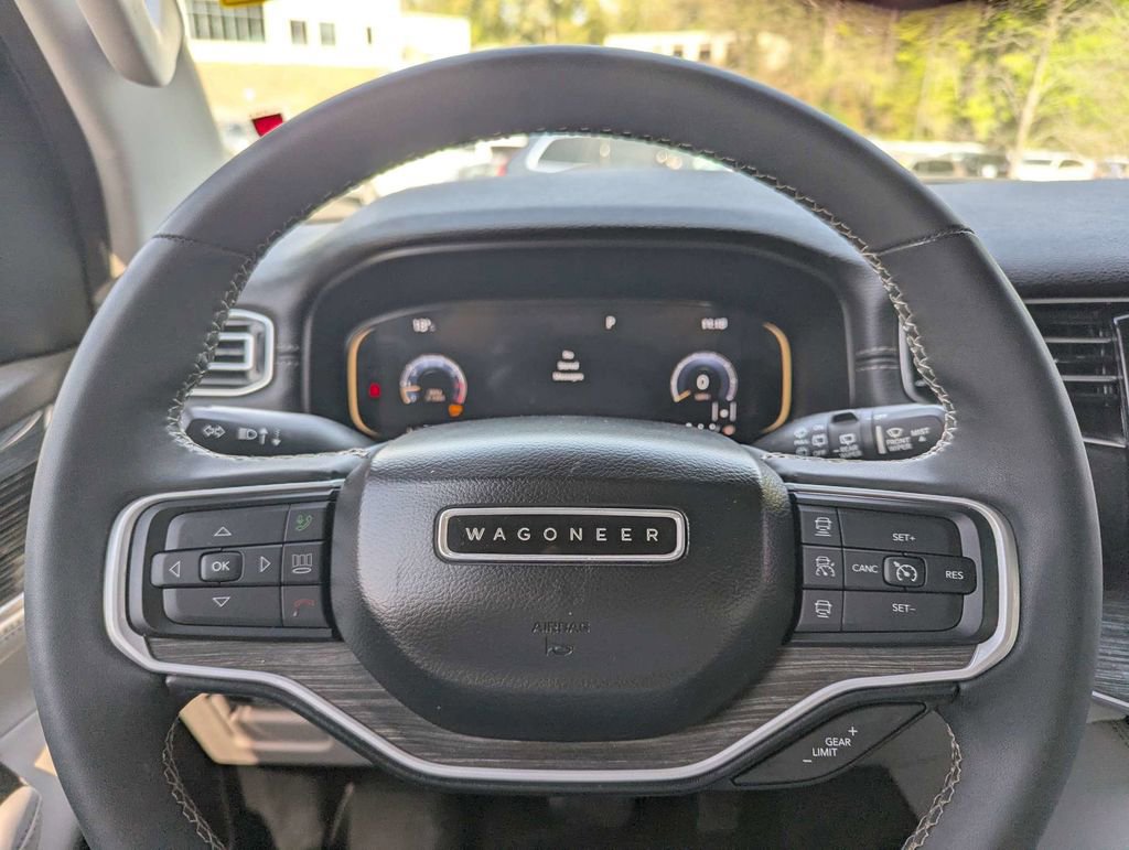 Used 2022 Jeep Wagoneer Series II w/ Premium Group I AWD/4WD image 30