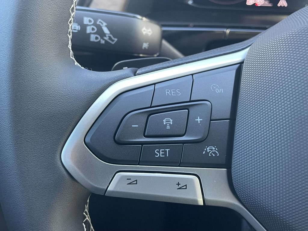 New 2026 Volkswagen Atlas SE FWD image 21