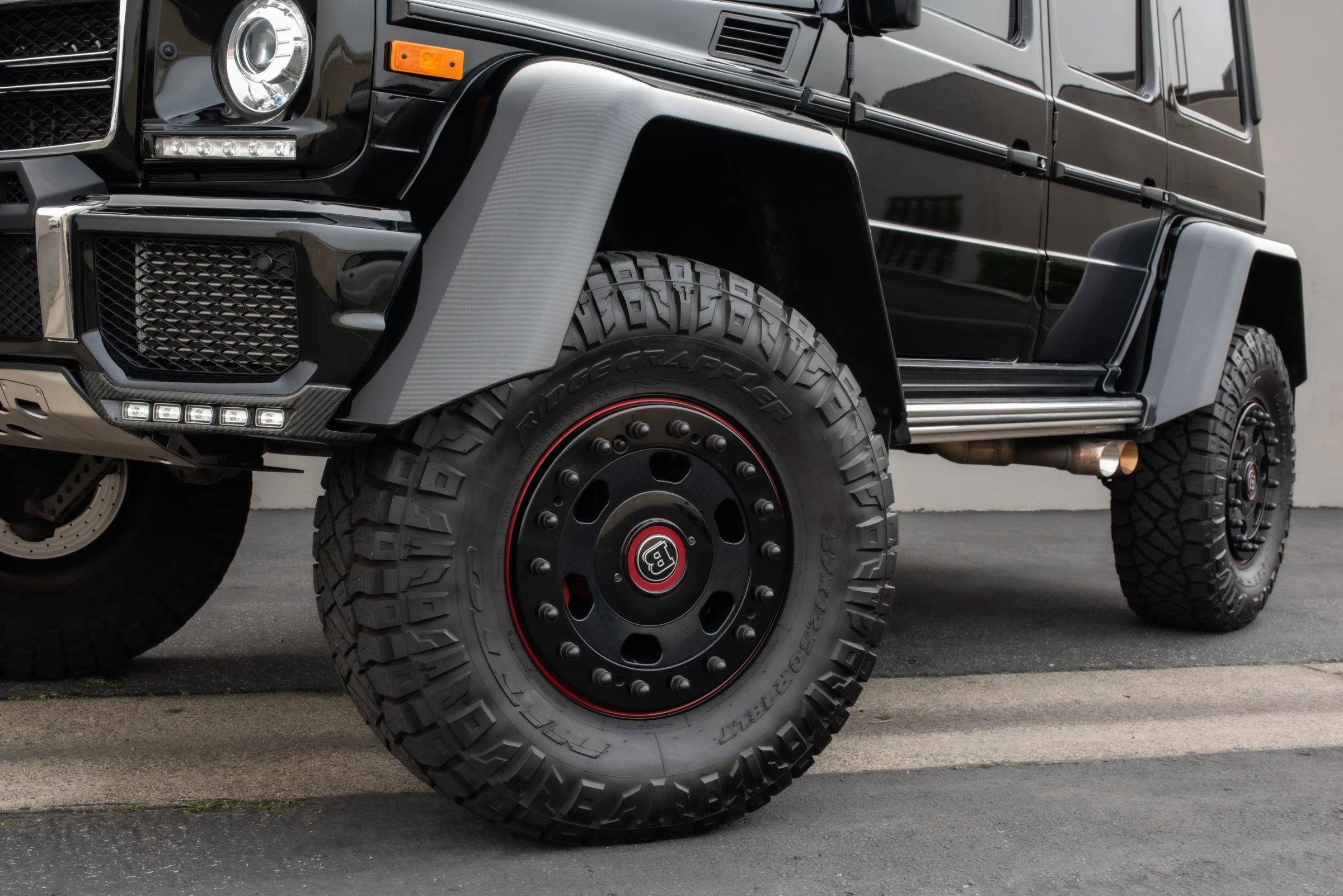 Used 2017 Mercedes-Benz G 550 Squared image 42