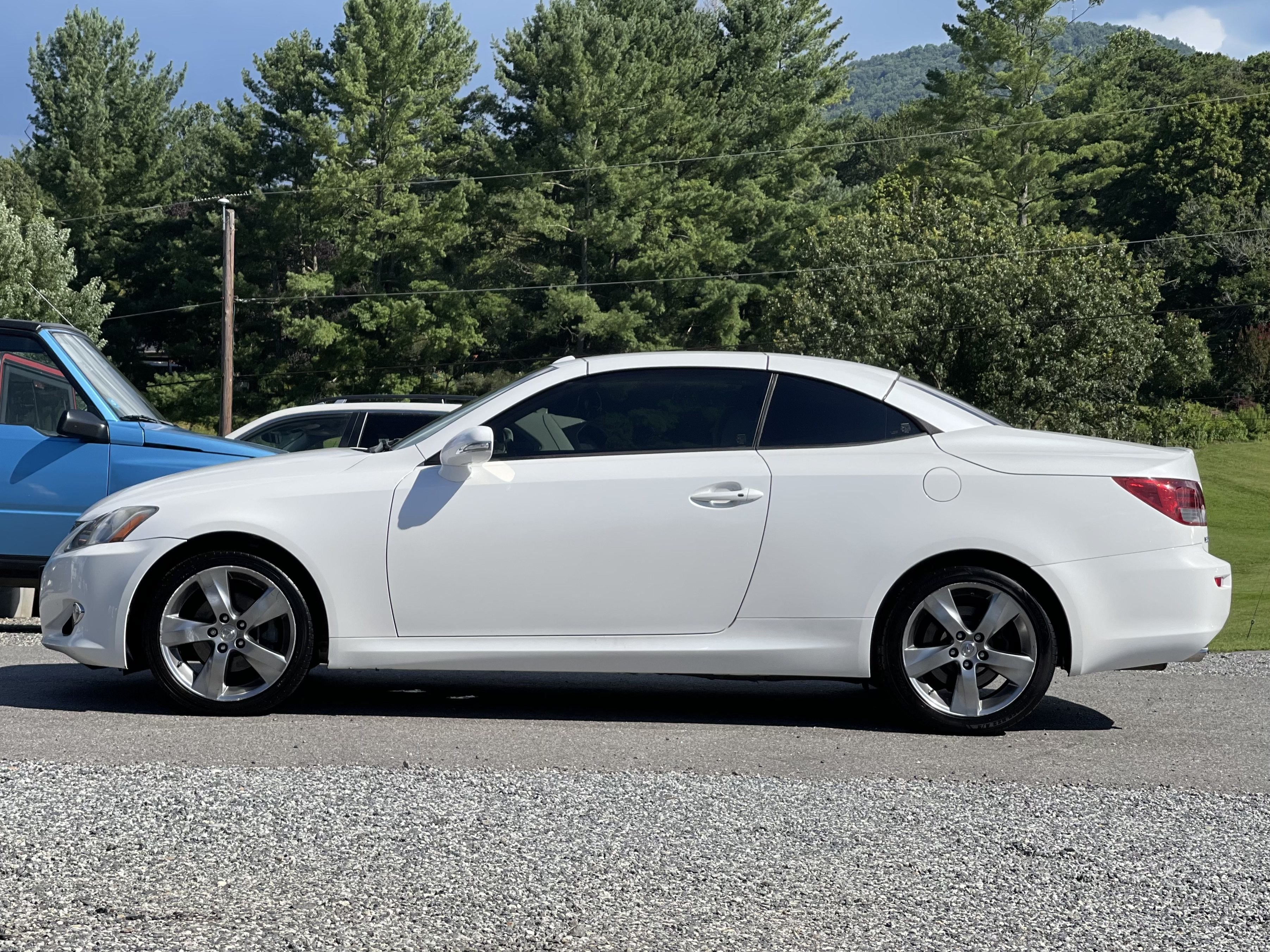 Used 2010 Lexus IS 250C RWD image 6
