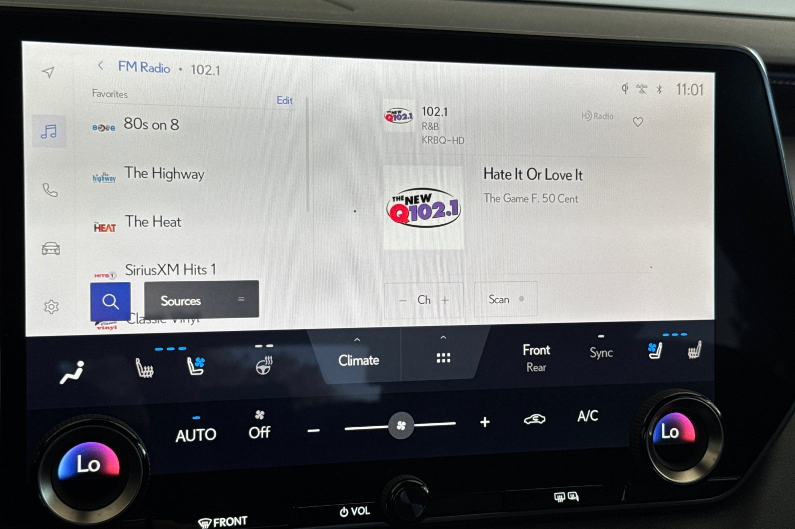 Used 2024 Lexus RX 350 Premium w/ Accessory Package (Z1) FWD image 24