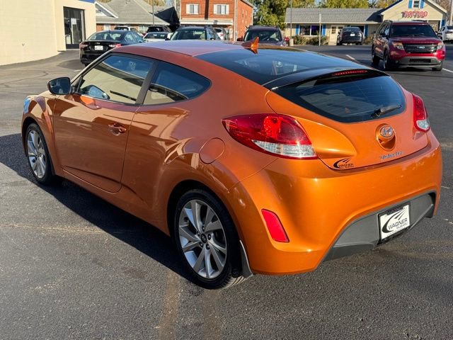 Used 2016 Hyundai Veloster image 6