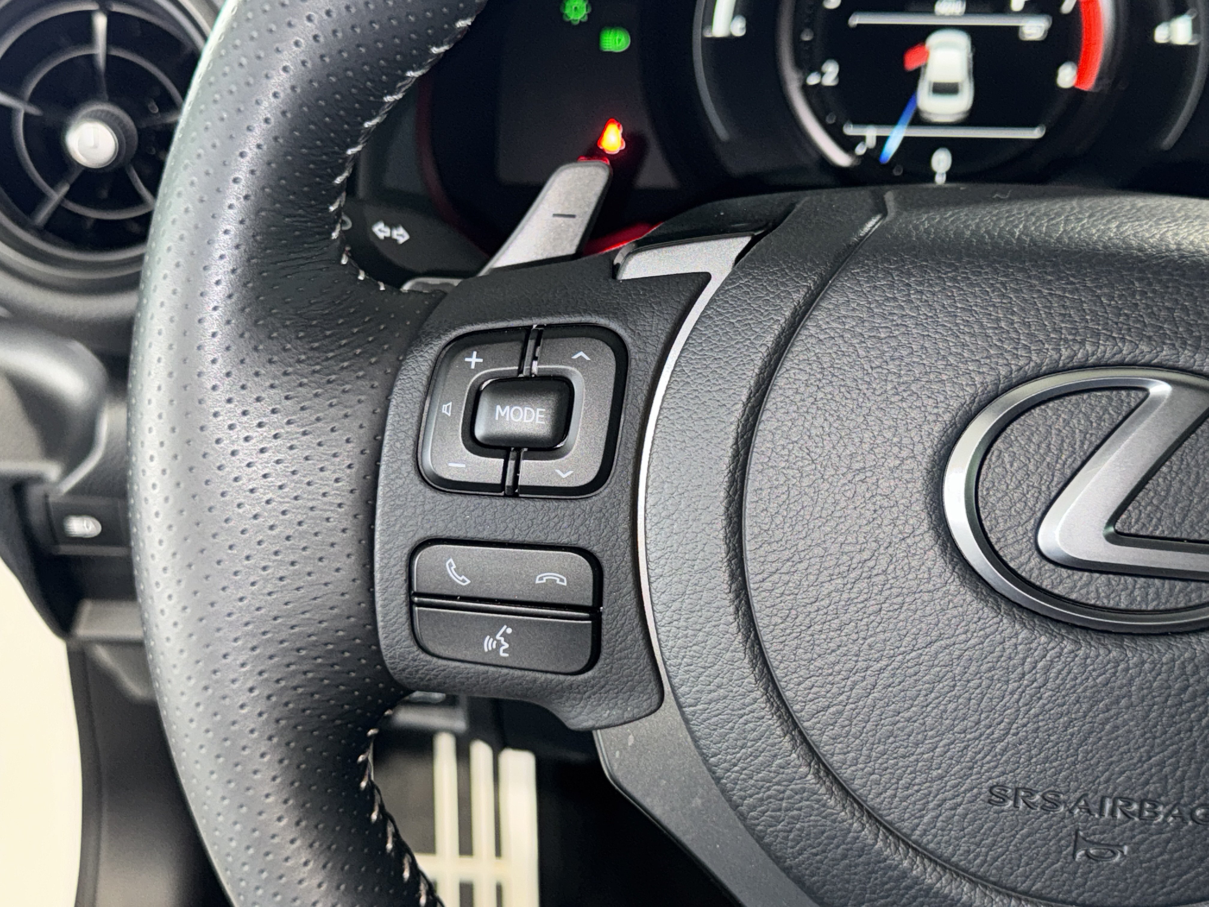 Used 2025 Lexus IS 350 F Sport RWD image 21