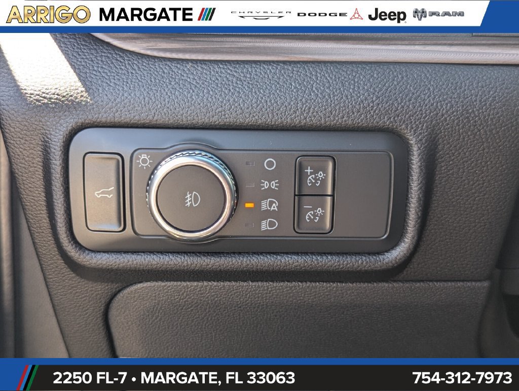 Used 2022 Ford Explorer Limited RWD image 13