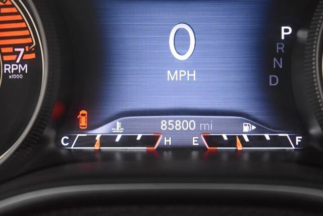 Used 2019 Jeep Cherokee Limited w/ Luxury Group AWD/4WD image 30