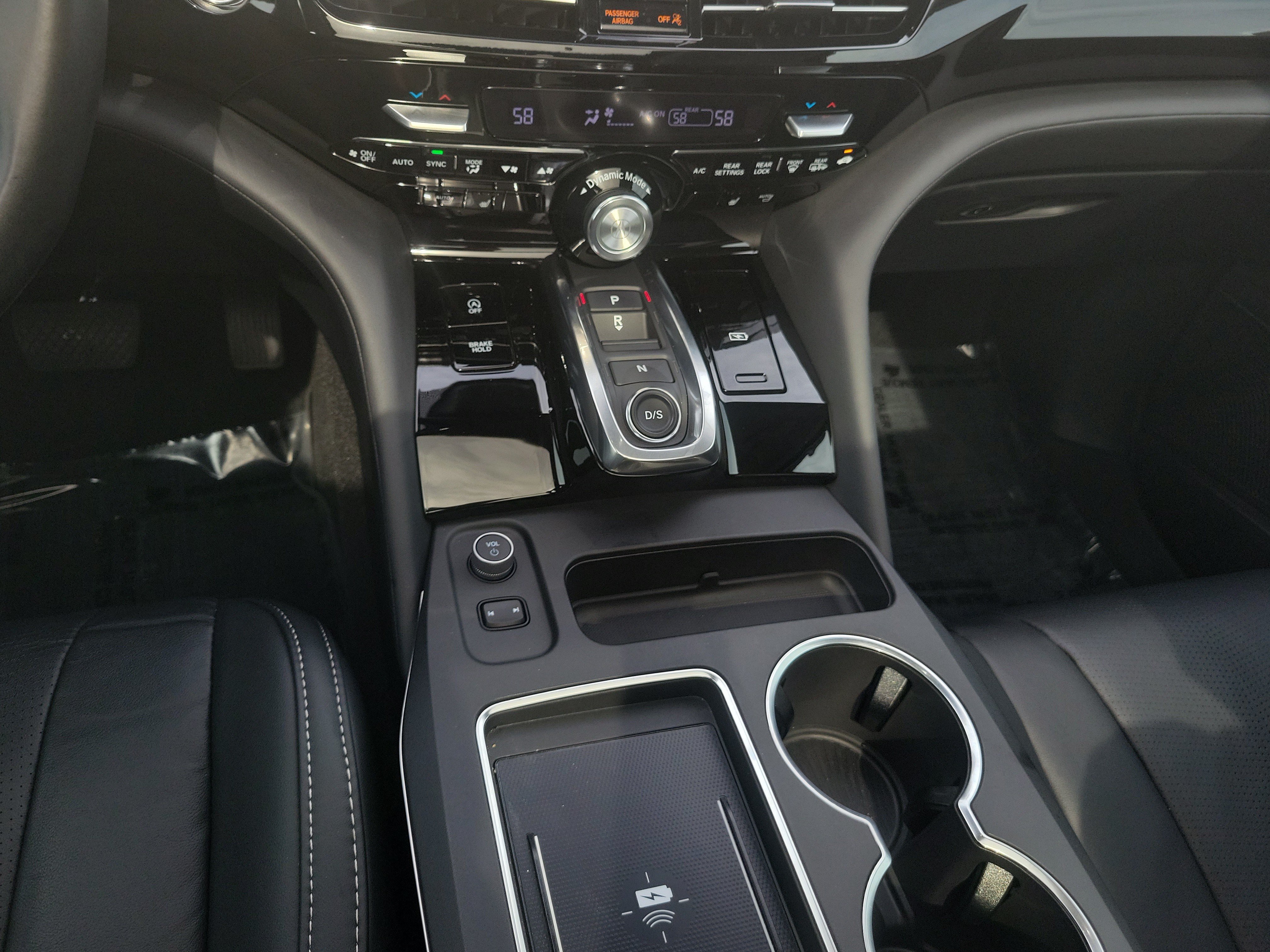 Used 2025 Acura MDX w/ Technology Package FWD image 18